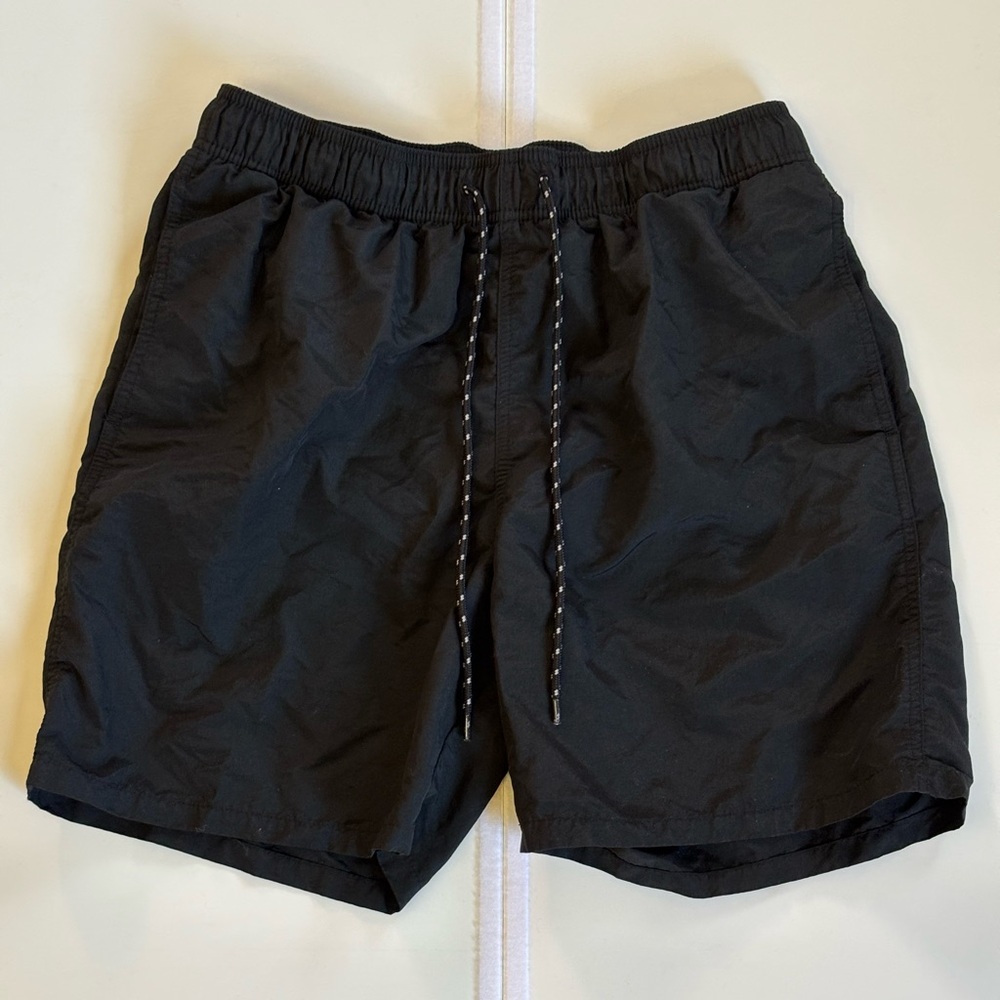 Goodfellow swim trunks. Great condition! Black with gray mesh netting.